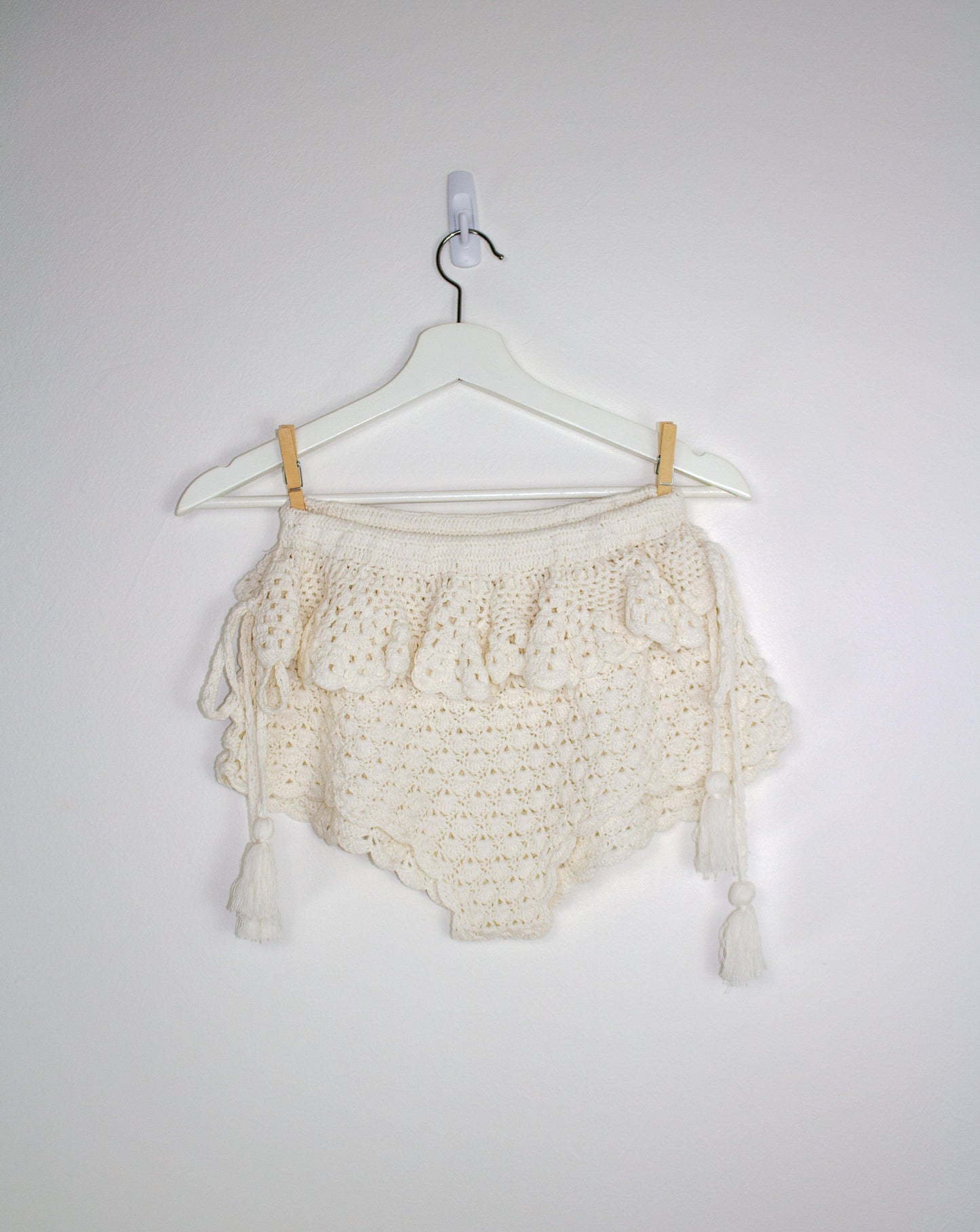 boho cream knitted shorts