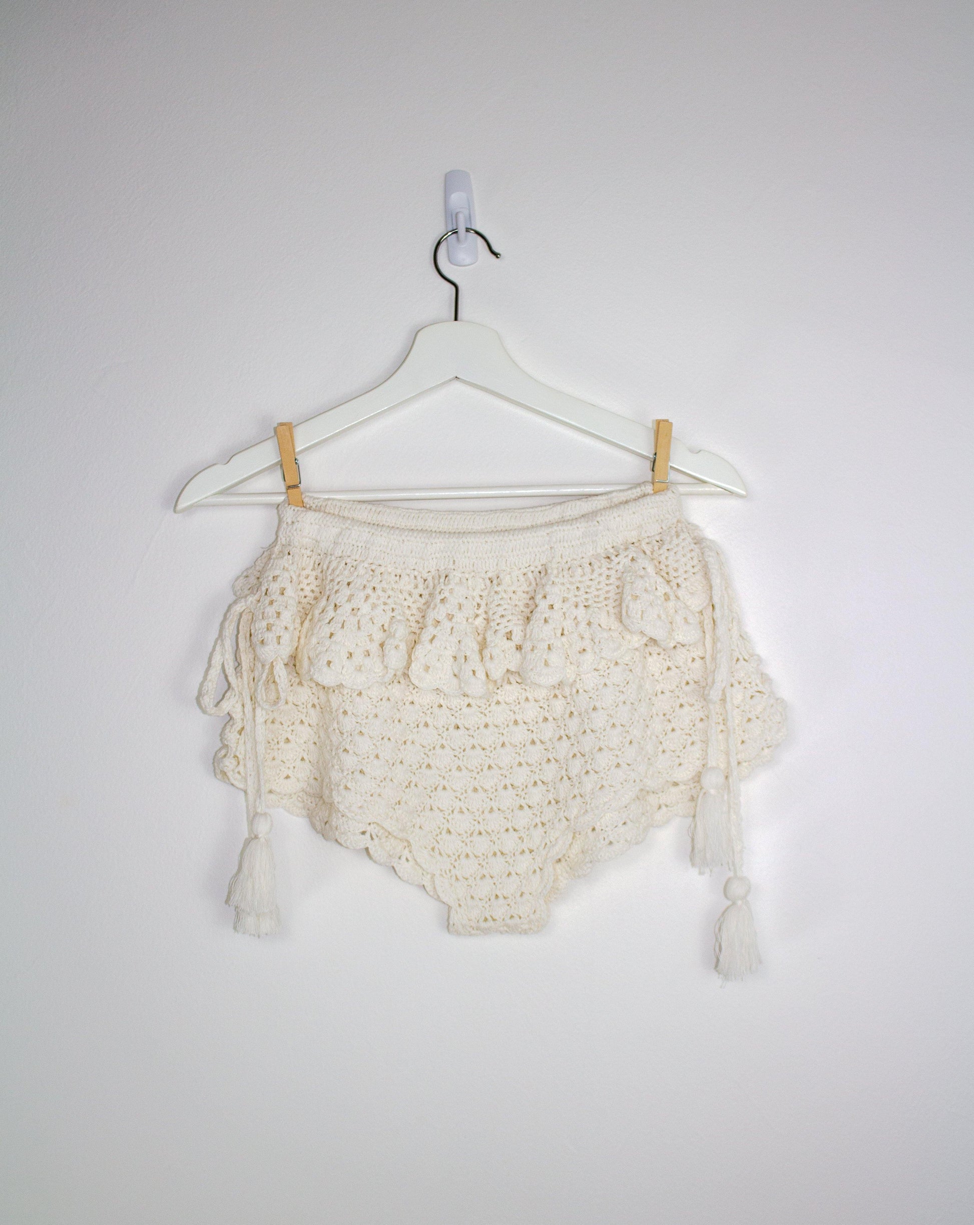 boho cream knitted shorts